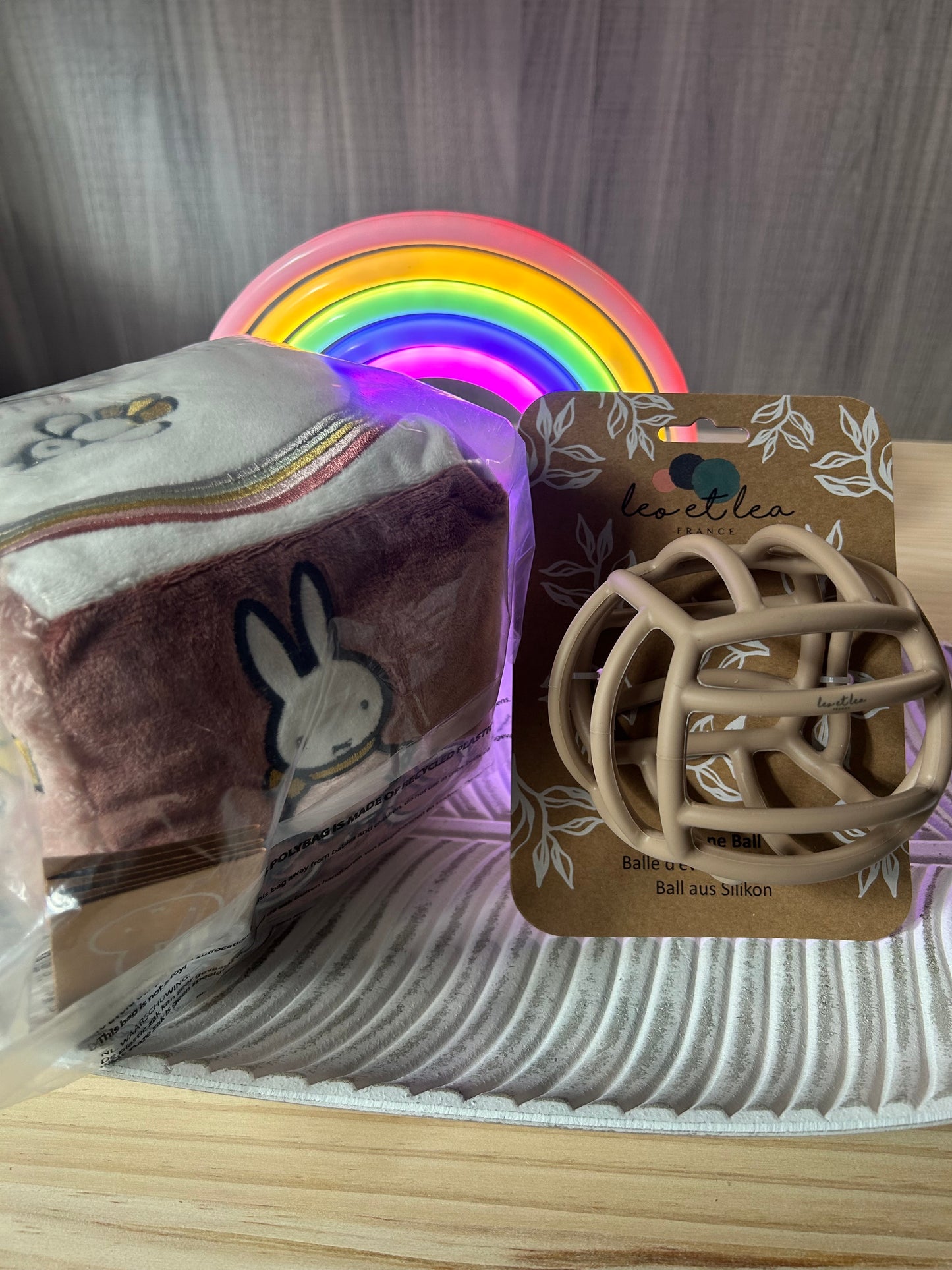 Lot : Cube d'éveil rose + balle sensoriel