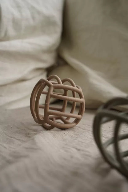 Lot : Cube d'éveil rose + balle sensoriel