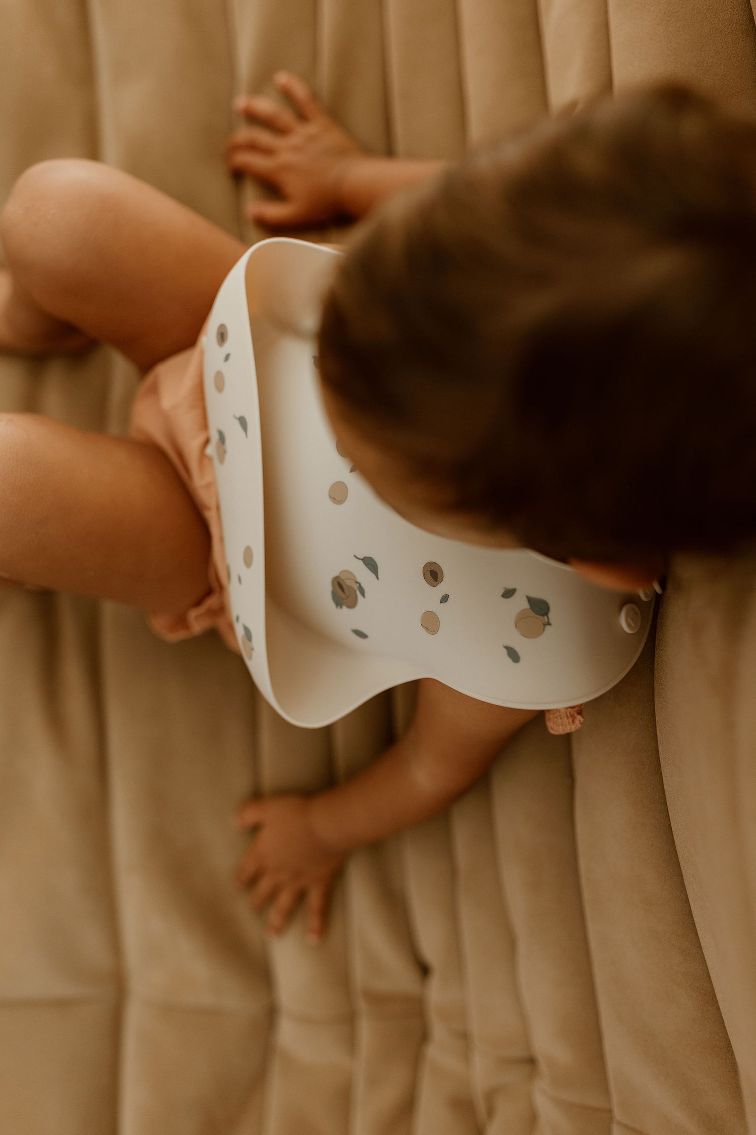 Bavoir en silicone - Abricots