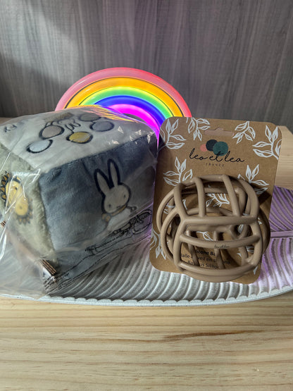 Lot : Cube d'éveil gris + Balle sensoriel