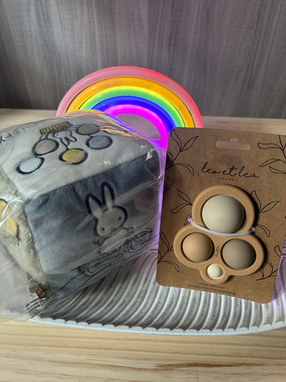 Lot : Cube d'éveil gris + jouet sensoriel